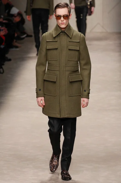 Look 22